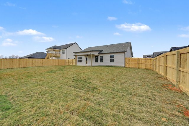 199 Donegal Dr, Clarksville, TN 37042