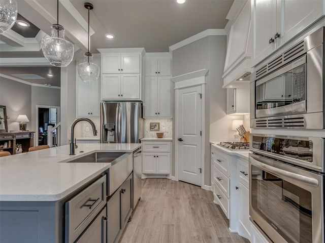 2832 Clover Field Drive, Edmond, OK 73034