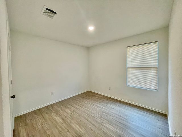 5836 Antonio, Seguin, TX 78155