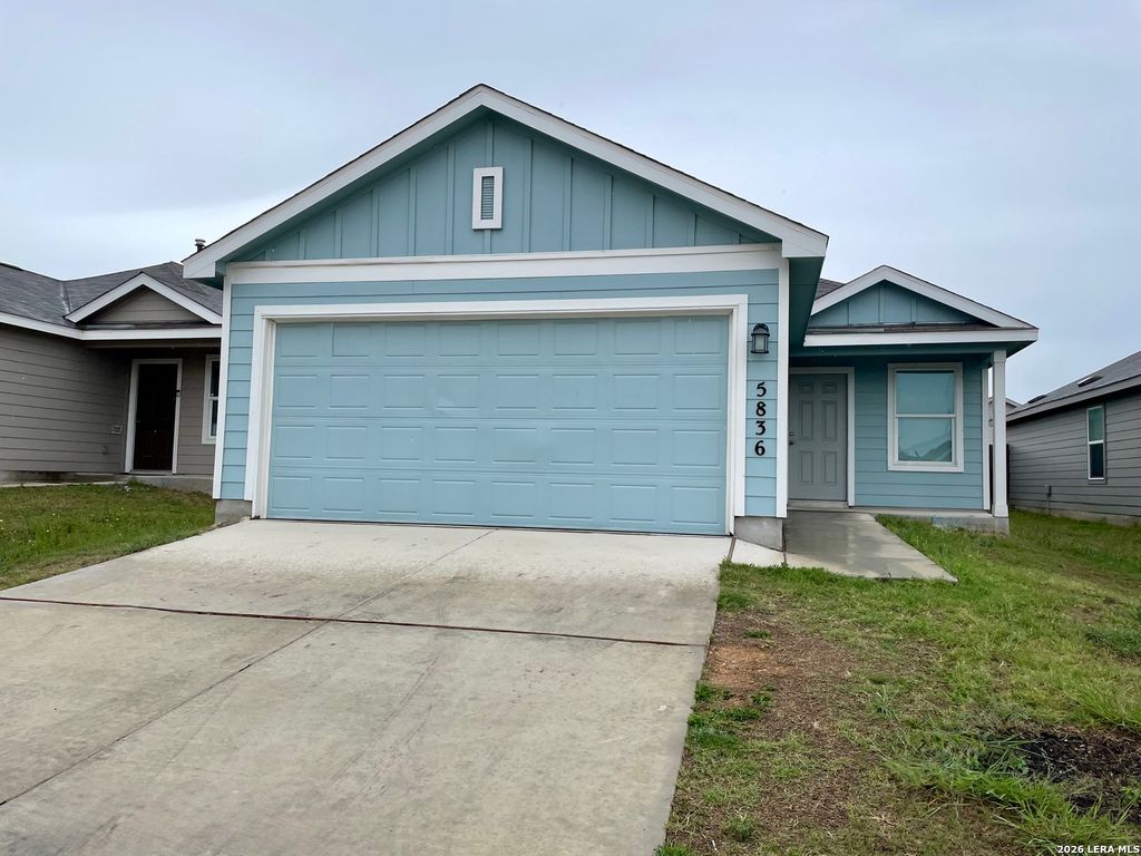 5836 Antonio, Seguin, TX 78155