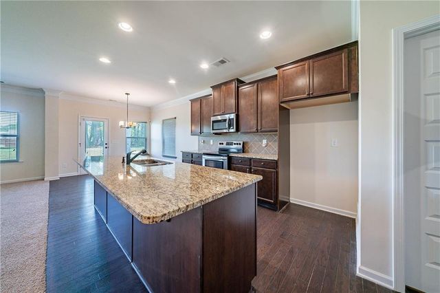 10 Edgewater Court, Covington, GA 30016