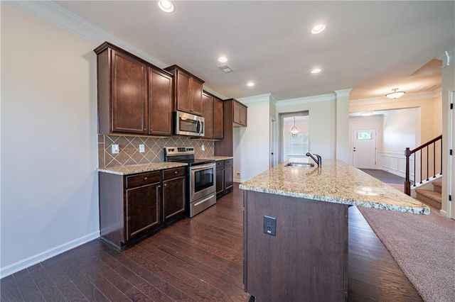 10 Edgewater Court, Covington, GA 30016