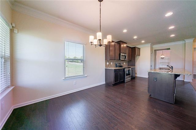 10 Edgewater Court, Covington, GA 30016