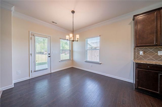 10 Edgewater Court, Covington, GA 30016