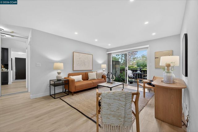 1445 Marchbanks Dr 2, Walnut Creek, CA 94598