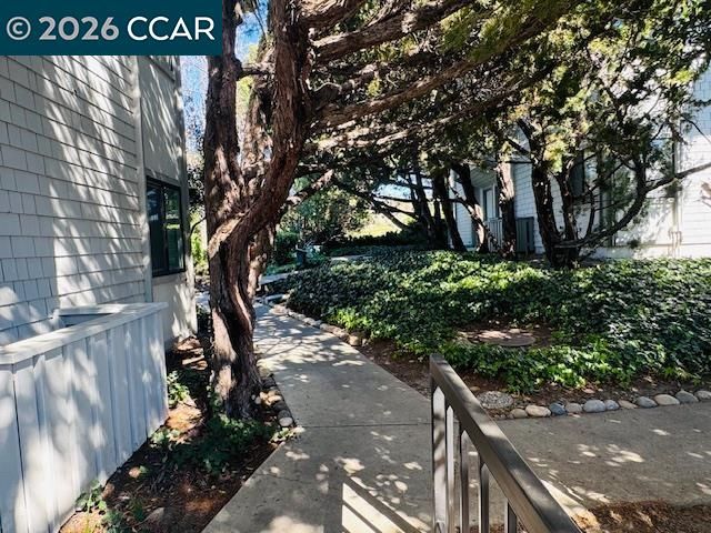 1445 Marchbanks Dr 2, Walnut Creek, CA 94598