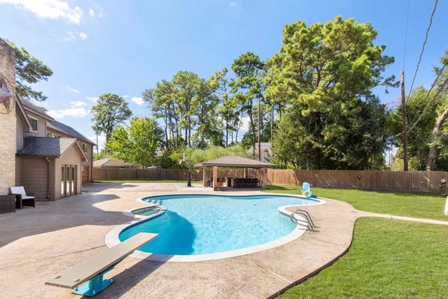 8202 Forest Ridge Road, Spring, TX 77379