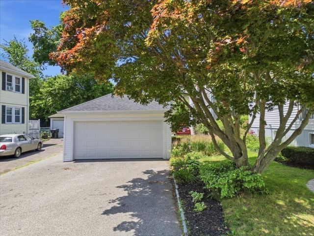 70 West St, Quincy, MA 02169