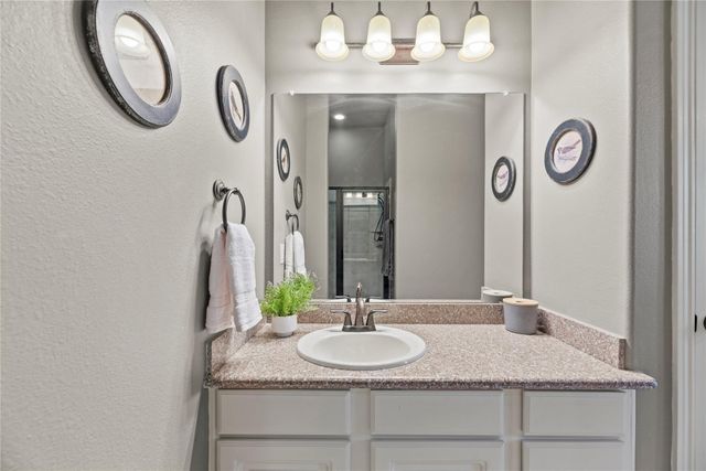 38 Adrianna Path Drive, Missouri City, TX 77459