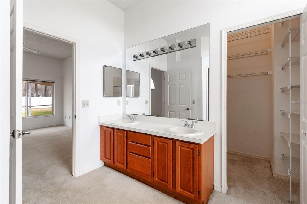 Image 22 of property listing at 9309 ROCKROSE DRIVE, Tampa, FL 33647