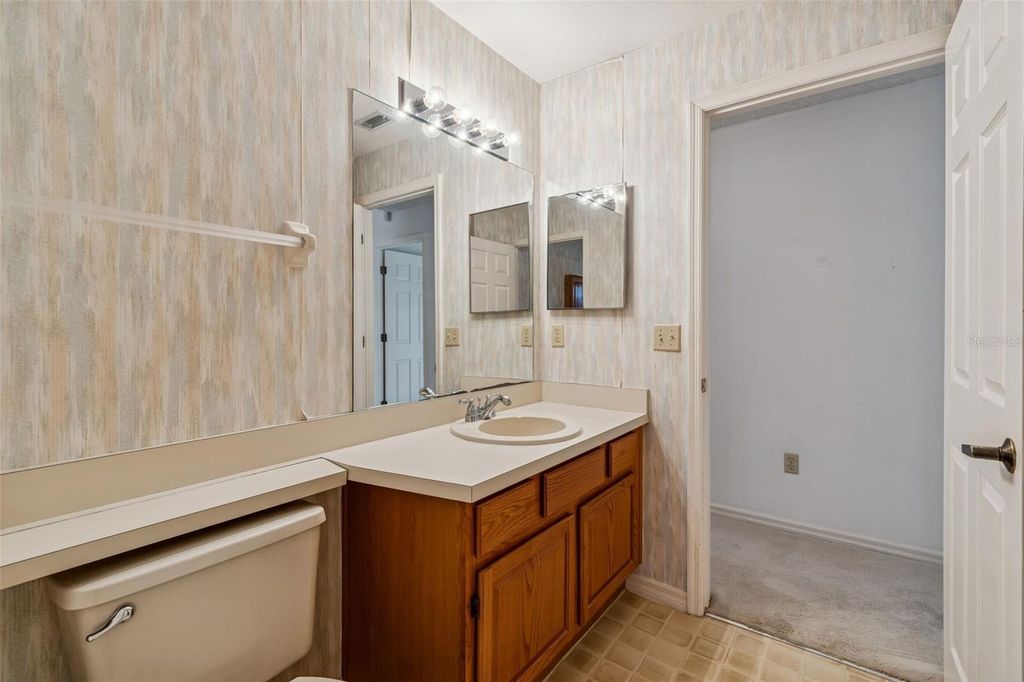 Image 34 of property listing at 9309 ROCKROSE DRIVE, Tampa, FL 33647