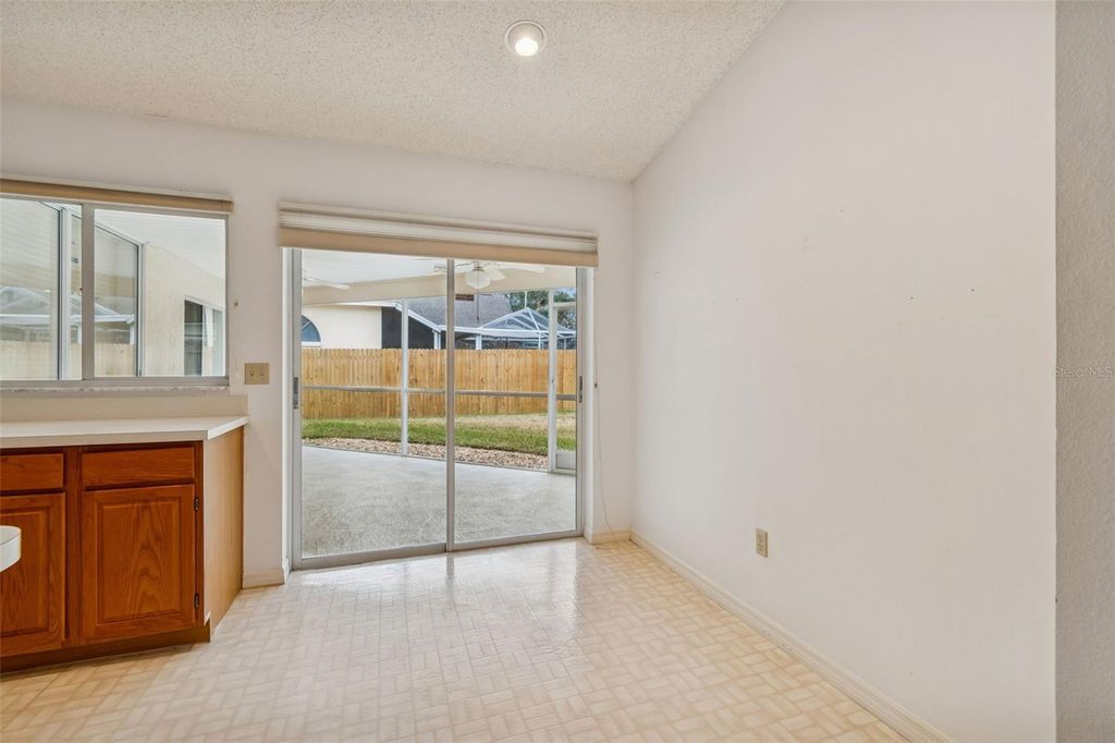 Image 7 of property listing at 9309 ROCKROSE DRIVE, Tampa, FL 33647