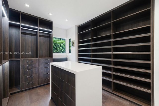 6120 Riviera Dr, Coral Gables, FL 33146