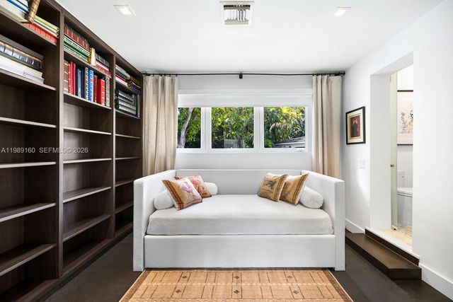 6120 Riviera Dr, Coral Gables, FL 33146