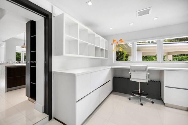 6120 Riviera Dr, Coral Gables, FL 33146