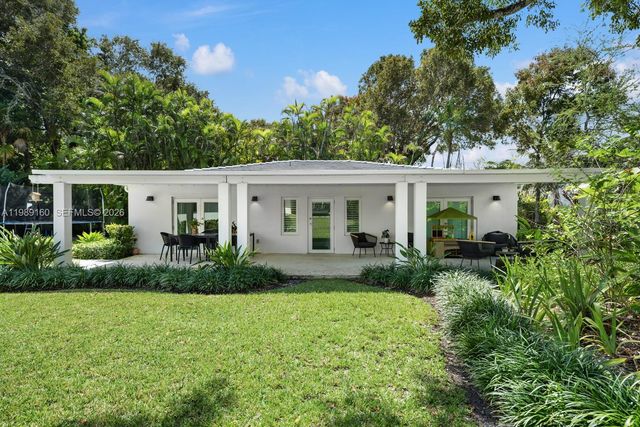 6120 Riviera Dr, Coral Gables, FL 33146