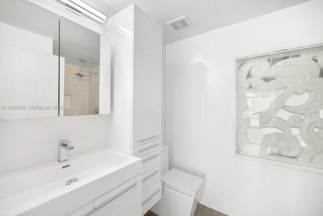 6120 Riviera Dr, Coral Gables, FL 33146