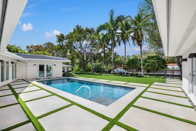 6120 Riviera Dr, Coral Gables, FL 33146