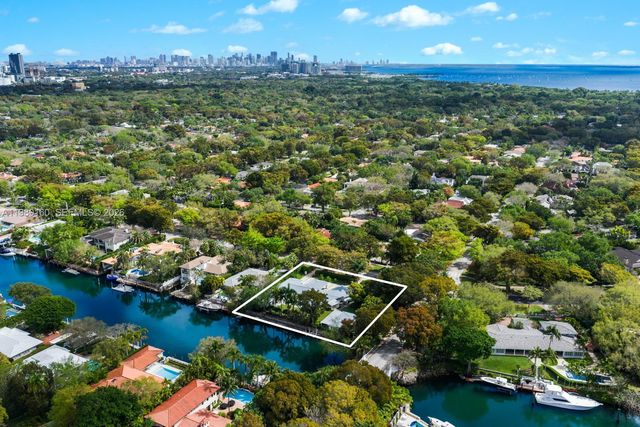 6120 Riviera Dr, Coral Gables, FL 33146