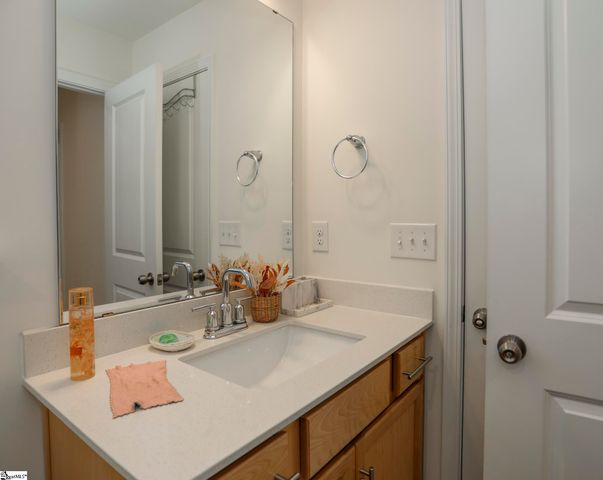 252 Pendergast Road, Greenville, SC 29605