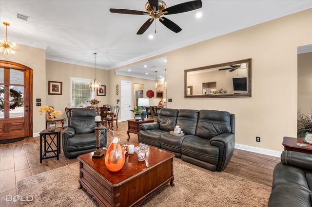 5118 Tensas Drive, Bossier City, LA 71111