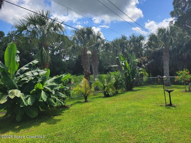 1060 Siboney Street NW, Palm Bay, FL 32907