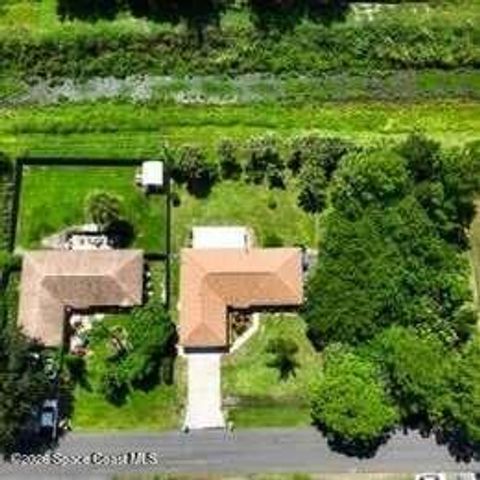 1060 Siboney Street NW, Palm Bay, FL 32907