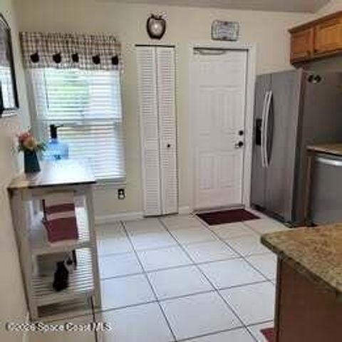 1060 Siboney Street NW, Palm Bay, FL 32907