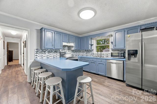 709 Woodside Drive, Kings Mountain, NC 28086