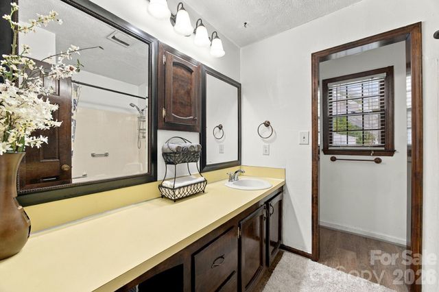 709 Woodside Drive, Kings Mountain, NC 28086