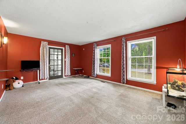 709 Woodside Drive, Kings Mountain, NC 28086