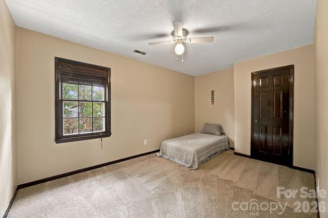 709 Woodside Drive, Kings Mountain, NC 28086