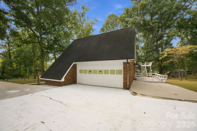 709 Woodside Drive, Kings Mountain, NC 28086