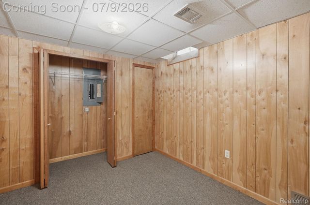 47078 Auburn Court, Shelby Charter Township, MI 48317