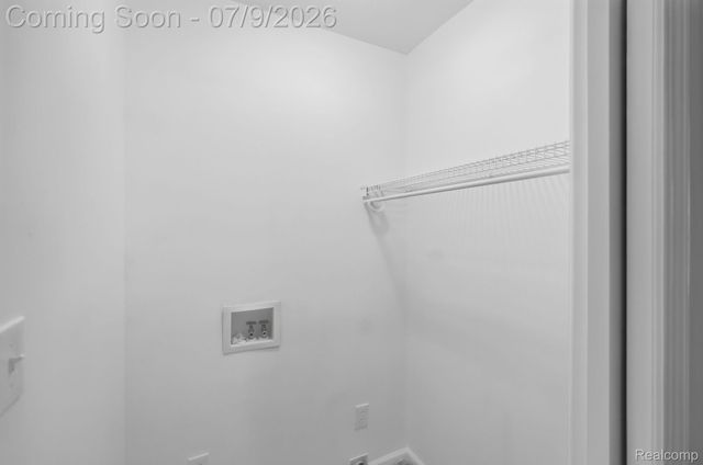 47078 Auburn Court, Shelby Charter Township, MI 48317
