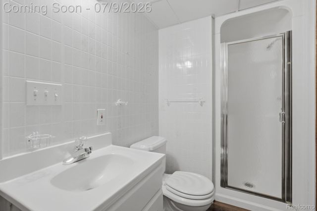 47078 Auburn Court, Shelby Charter Township, MI 48317