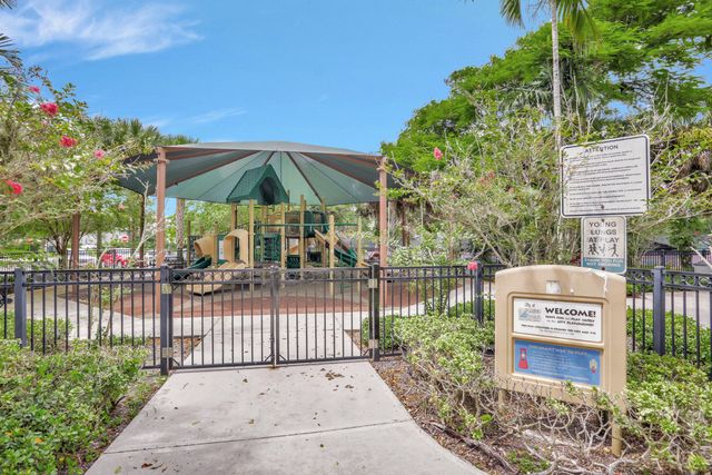 2651 S Palm Aire Drive 302, Pompano Beach, FL 33069