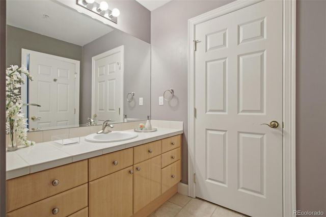 1827 N Grant Street 502, Denver, CO 80203