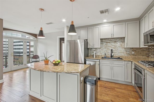1827 N Grant Street 502, Denver, CO 80203
