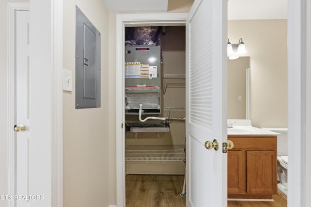 937 Micro Way, Knoxville, TN 37912