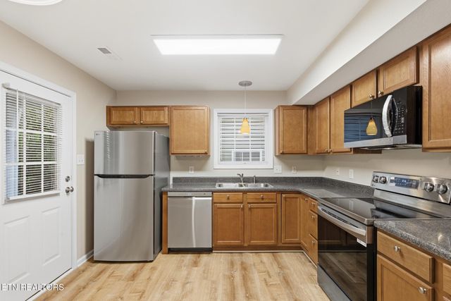 937 Micro Way, Knoxville, TN 37912