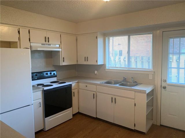 908 Emile ST 12, Bastrop, TX 78602