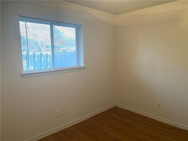 908 Emile ST 12, Bastrop, TX 78602