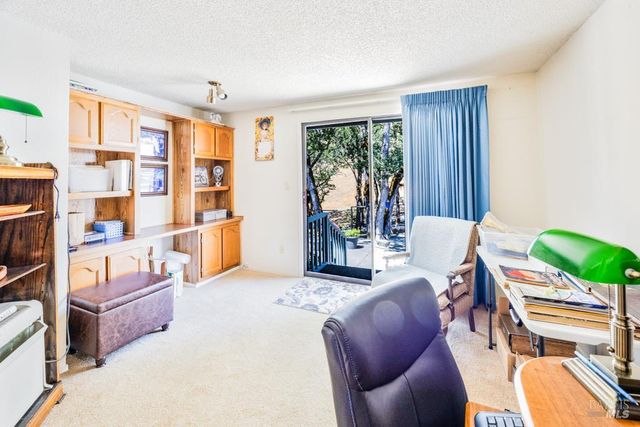 6707 Badger Creek Rd, Santa Rosa, CA 95409