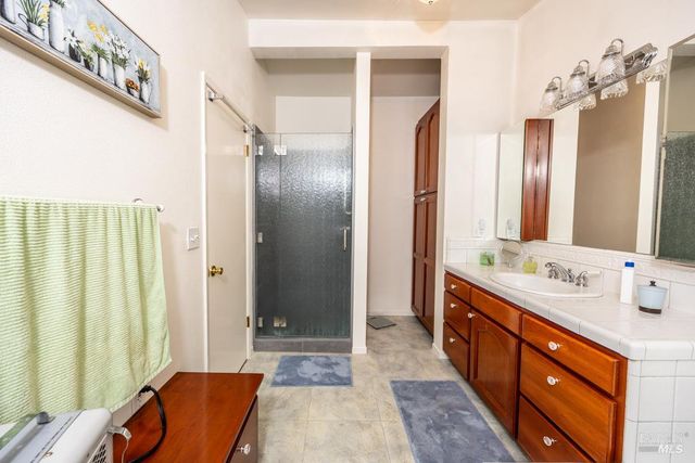 6707 Badger Creek Rd, Santa Rosa, CA 95409