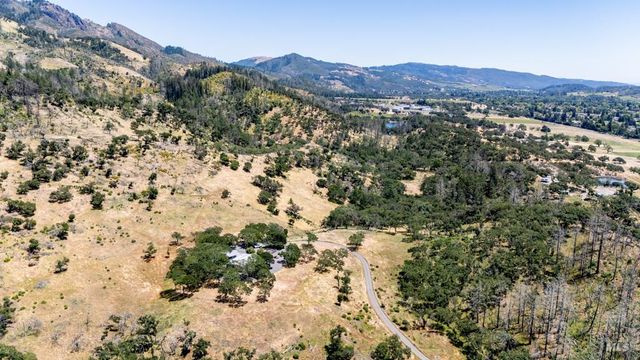 6707 Badger Creek Rd, Santa Rosa, CA 95409