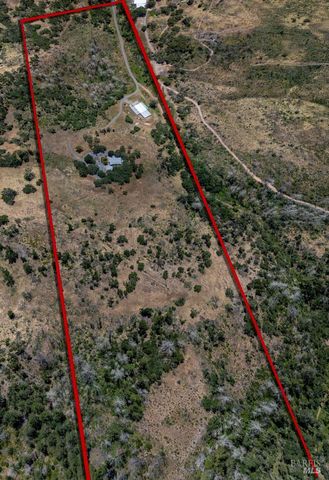 6707 Badger Creek Rd, Santa Rosa, CA 95409