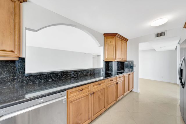 1360 S Ocean Blvd 905, Pompano Beach, FL 33062