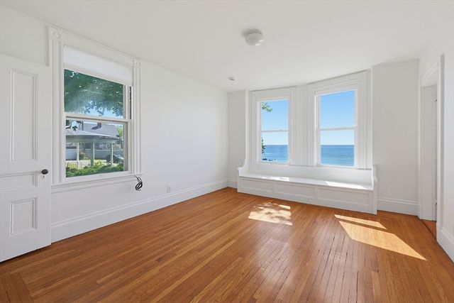49 Atlantic Terrace, Lynn, MA 01902