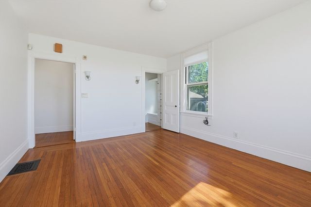 49 Atlantic Terrace, Lynn, MA 01902